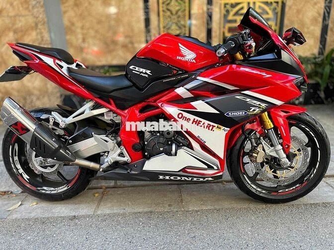 Honda CBR 250RR Lướt rất mới leng keng pkl moto