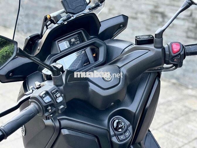 Yamaha Xmax 300 2025