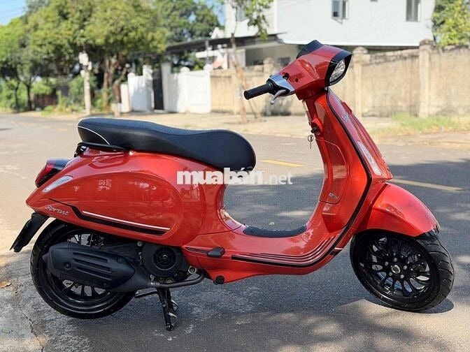 Cần bán VESPA_4.000km - Vừa bấm biển xong