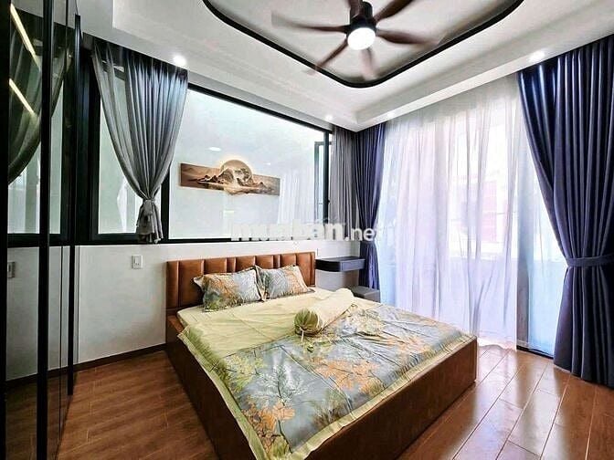 NHÀ ĐẸP 3 TẦNG, 3PN, FULL NỘI THẤT XỊN XÒ, ĐƯỜNG HOÀ MINH 15, GẦN BIỂN