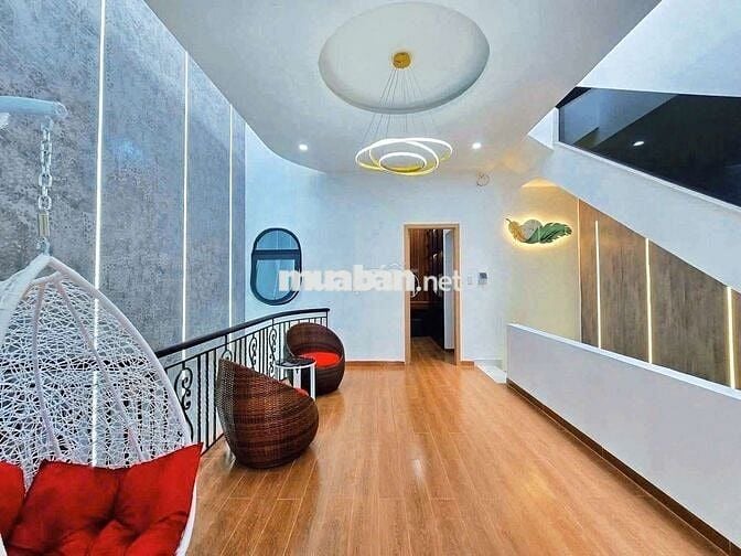 NHÀ ĐẸP 3 TẦNG, 3PN, FULL NỘI THẤT XỊN XÒ, ĐƯỜNG HOÀ MINH 15, GẦN BIỂN