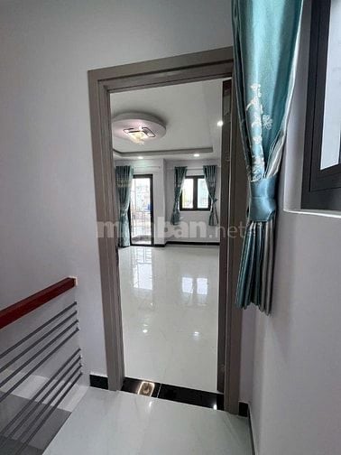 Nhà mới tuyệt đẹp, 1trệt, 2 lầu, H137 Cao Xuân Dục P12,Q8, N3,4mx10,5m