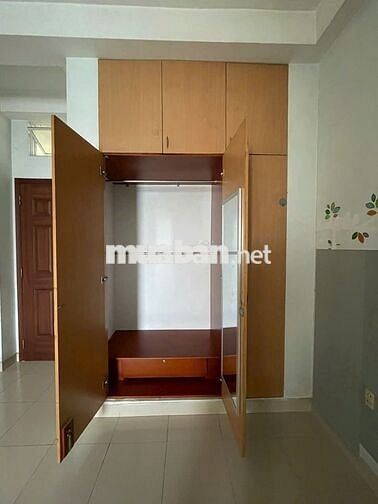 Phòng cho1-2 người, 30m2 Nội Thất Cơ Bản,Ngay CĐ GTVT Văn Cao, Tân Phú