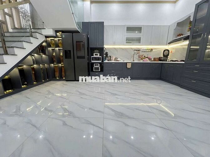 BÁN NHÀ 3 LẦU KVH TÂY ĐÔ. Sổ hồng hc 7TY2.DTSD 234MV. LỘ 40m.4pn.