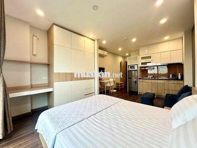 CHO THUÊ CĂN HỘ BAN CÔNG NGAY TRẦN QUANG KHẢI FULL NỘI THẤT GIÁ RẺ T11