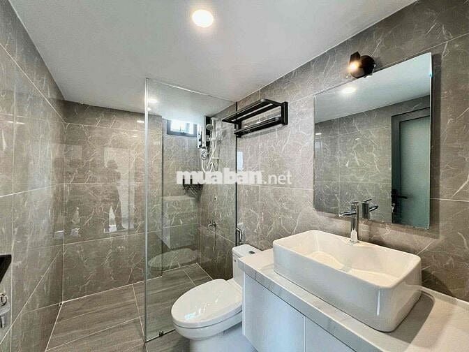 CHO THUÊ CHDV CAO CẤP NGAY PHẠM VĂN ĐỒNG GIÁ SIÊU HỜI FULL NỘI THẤT