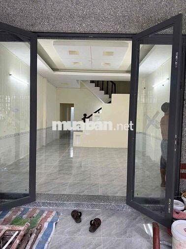 Nhà Trệt Lầu KDC Hồng Phát 3pn 3wc ( oto đậu trong sân )