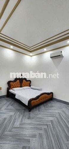 BÁN NHÀ 3 LẦU KVH TÂY ĐÔ. Sổ hồng hc 7TY2.DTSD 234MV. LỘ 40m.4pn.