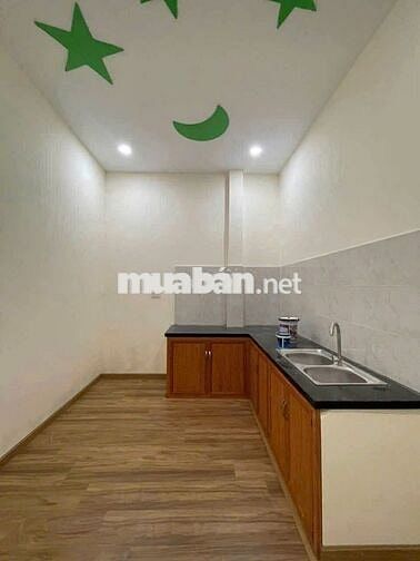 Bán căn nhà Q12 sát QL1 PMQT. Dt:75m2, Sổ hồng riêng sang tên chỉ 3tỷ.