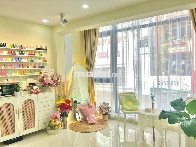 😍Mặt bằng Mặt tiền 3 lầu Trống suốt Dg Cách mạng tháng 8 chỉ từ 35tr