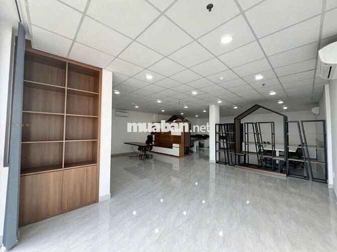 Mặt Tiền ngay gần Hai Bà Trưng Gần Điện Biên Phủ Quận 1