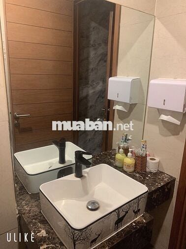 Cho thuê tòa nhà 10 tầng TT Q1 – 277 Nguyễn Trãi – 300 tr tháng