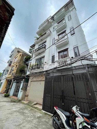 Cho thuê nhà  Thạch Bàn Long Biên, thang máy, oto tránh chỉ 12tr/thag