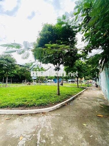 MT đẹp KDC nam hùng vương, 4x17, sổ đỏ, đối diện công viên, giá TL