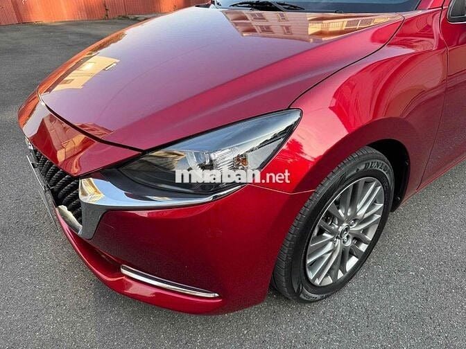 Mazda 2 2022 1.5L AT luxury - 35000 km