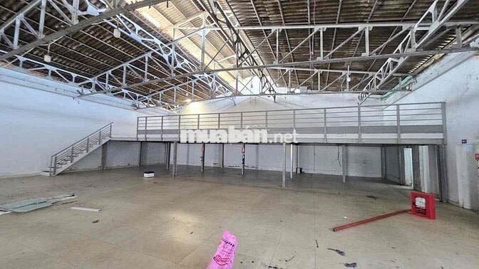 CHO THUÊ XƯỞNG MẶT TIỀN TRẦN HƯNG ĐẠO THÍCH HỢP TỔNG KHO, CHUYỂN PHÁT