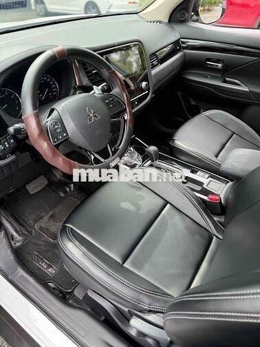 Mitsubishi Outlander 2022 2.0 CVT - 12000 km