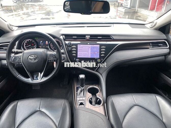 Toyota Camry 2.5Q 2021, Trắng Ngọc Trai - 54271 km