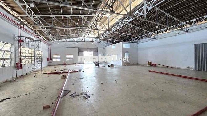 CHO THUÊ XƯỞNG MẶT TIỀN TRẦN HƯNG ĐẠO THÍCH HỢP TỔNG KHO, CHUYỂN PHÁT