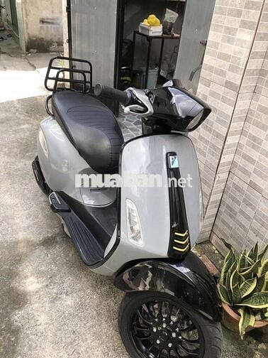 Bán nhanh Vespa 2016 xám, Mới 95%