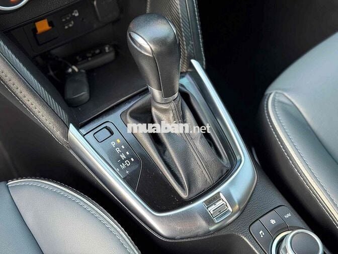 Mazda 2 2022 1.5L AT luxury - 35000 km