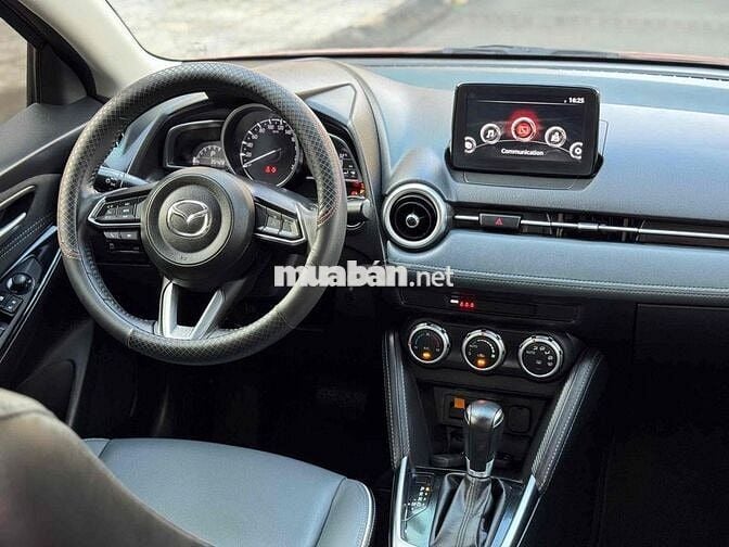 Mazda 2 2022 1.5L AT luxury - 35000 km