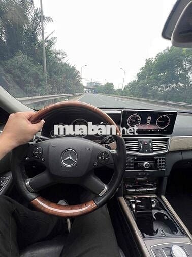 Mercedes Benz E Class 2009 E300 - 12968 km