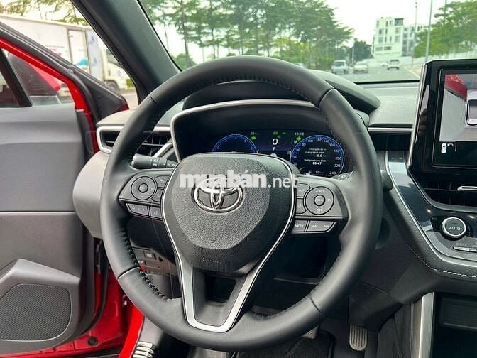 Toyota Corolla Cross 1.8 V 2024 odo 5000km