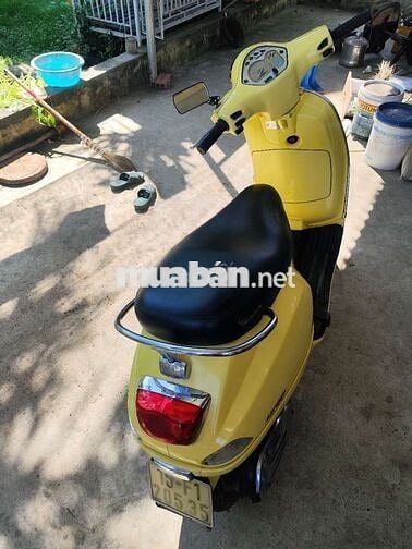 Vespa xe chất máy êm khỏe ngoại hình còn đẹp