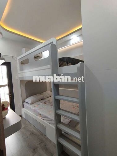 NHÀ MỚI ĐẸP - SỔ VUÔNG VỨC - HAI MẶT HẺM