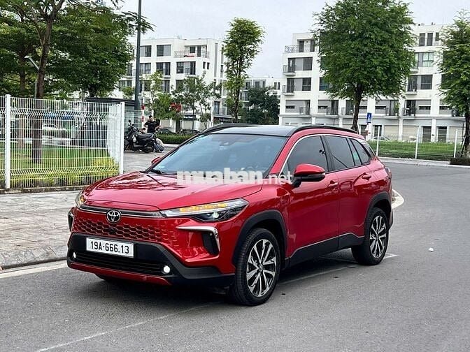 Toyota Corolla Cross 1.8 V 2024 odo 5000km