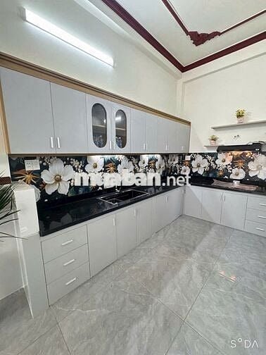 Cần tiền nên mới bán nhà tâm huyết.