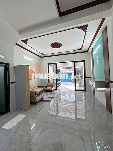 Cần tiền nên mới bán nhà tâm huyết.