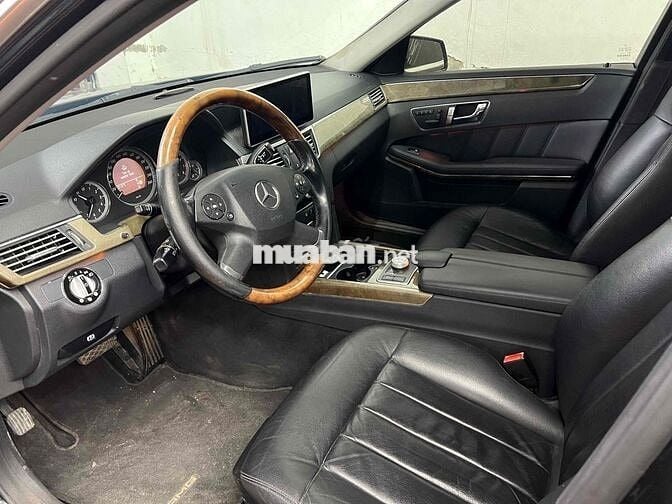 Mercedes Benz E Class 2009 E300 - 12968 km