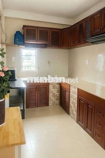 Cho thuê nguyên lầu 3PN 3WC giống chung cư,