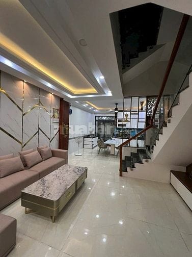 Bán nhà 4 tầng 2 mặt tiền 4 Phòng ngủ 5 tolet full nội thất 