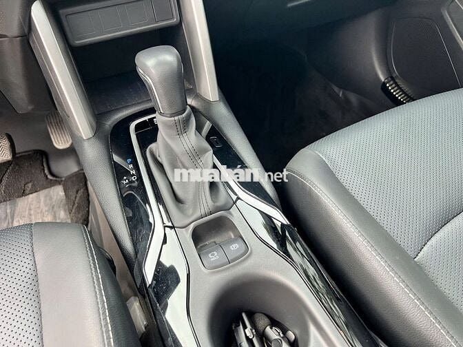 Toyota Corolla Cross 1.8 V 2024 odo 5000km