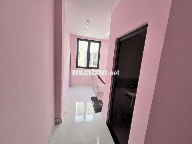 NHÀ 3 TẦNG 4X15 MỚI XÂY, TRỐNG SUỐT CÁC TẦNG, HẺM TẢI, SÁT VẠN PHÚC