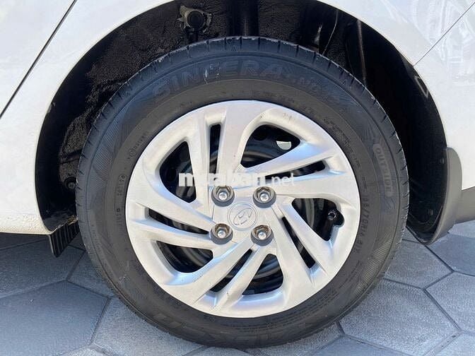 Hyundai Grand i10 1.2 MT 2022 màu trắng