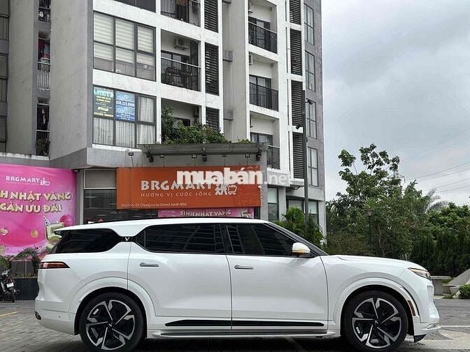 VinFast VF9 2023 Plus Pin Catl  - 40000 km Thuê TP