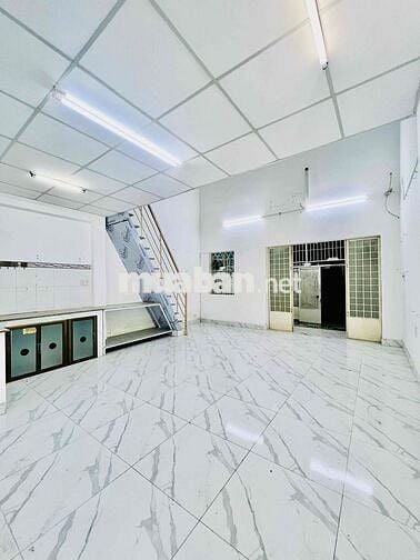 Nhà Sạch Sẻ DT 60m2 1Trệt 1Lửng 2Pn 2Wc Hẻm Ôtô Ngã Tư Ga Giáp Gò Vấp