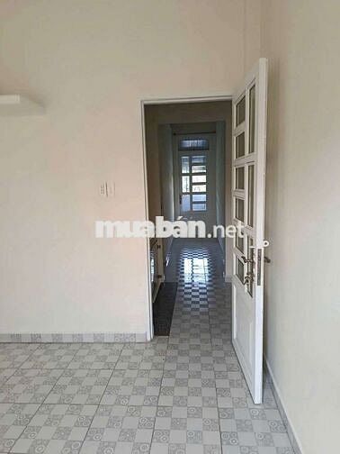 Nhà 2MT,1tr,1 lầu Huỳnh Thị hai,dt: 4mx14m, sổhồng riêng,giá: 3.9 tỷ