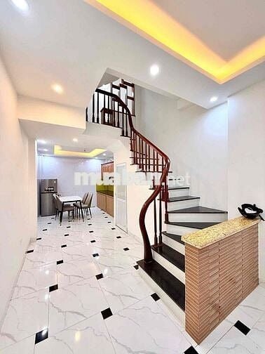 bán nhà 5 tầng ngõ 85 tổ 13 mậu lương