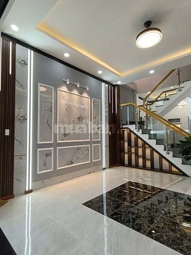 NHÀ MỚI XÂY XONG, GIÁ CHỈ 2,95 TỶ, VỊ TRÍ KINH DOANH ĐA NGHÀNH NGHỀ