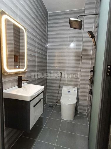 NHÀ MỚI XÂY XONG, GIÁ CHỈ 2,95 TỶ, VỊ TRÍ KINH DOANH ĐA NGHÀNH NGHỀ