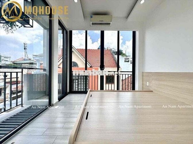 CĂN HỘ STUDIO RỘNG 50M2 - FULL NỘI THẤT - BAN CÔNG NGAY CÔNG VIÊN LÀNG