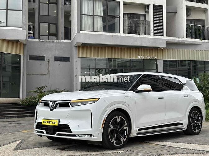 VinFast VF9 2023 Plus Pin Catl  - 40000 km Thuê TP