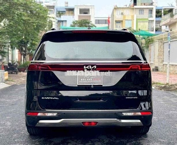 Kia Carnival 2022 2.2D Luxury 8 chỗ - 45000 km