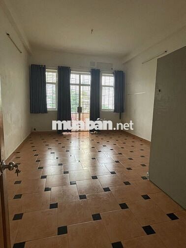 CHO THUÊ NHÀ MT PHAN XÍCH LONG BT, DT 4.5x18M, TRỆT 3 LẦU, 48 TRIỆU