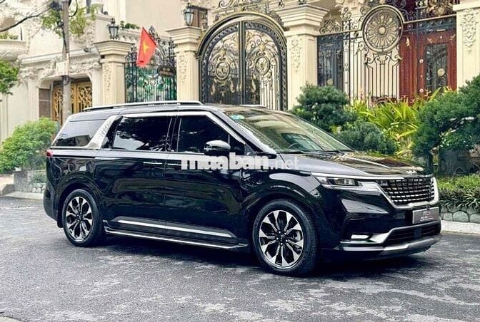 Kia Carnival 2022 2.2D Luxury 8 chỗ - 45000 km